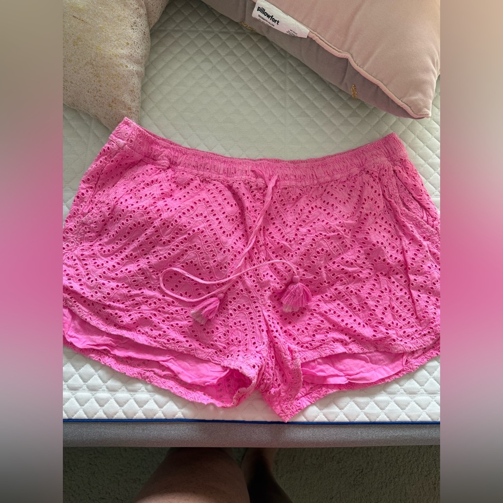 Vineyard Vine Shorts w/ Drawstrings